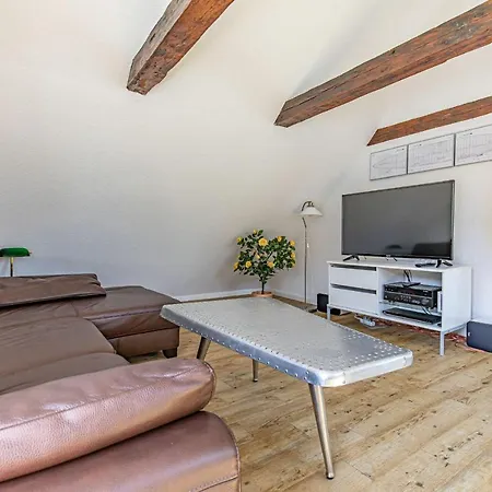 Apartment Hugo-eckener *
