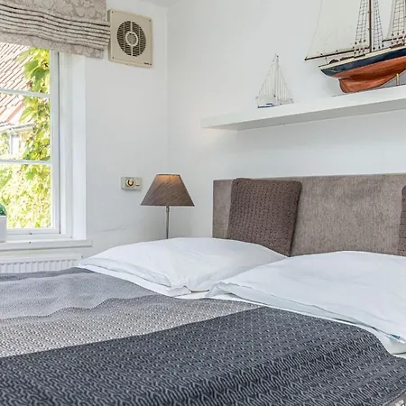 Hugo-eckener Apartment *
