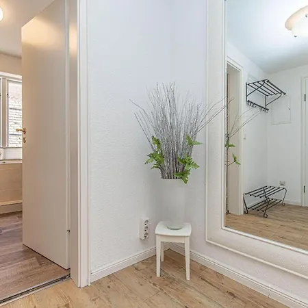 Hugo-eckener Apartment
